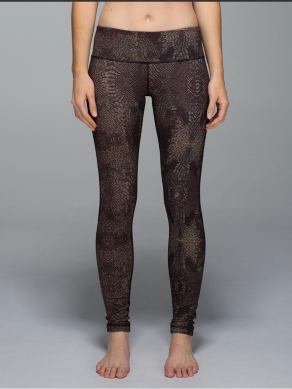 Lululemon Wunder Under Pant *Full-On Luon
Golden Godess Cashew Multi Size 2